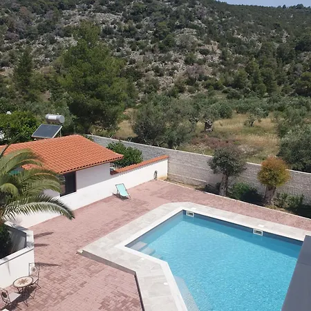 Macky Upper Floor Apartamento Kato Almiri