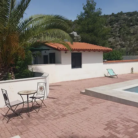 Macky Upper Floor * קאטו אלמירי