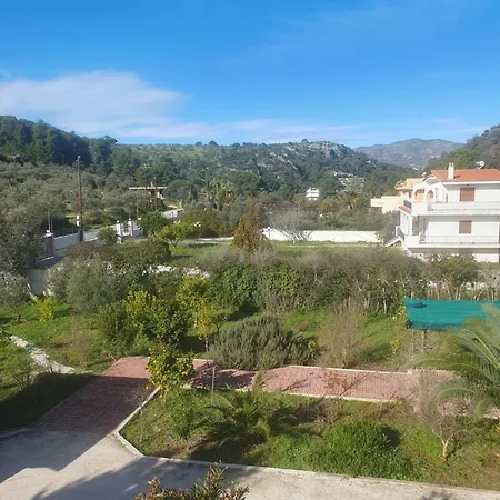 Macky Upper Floor Kato Almiri